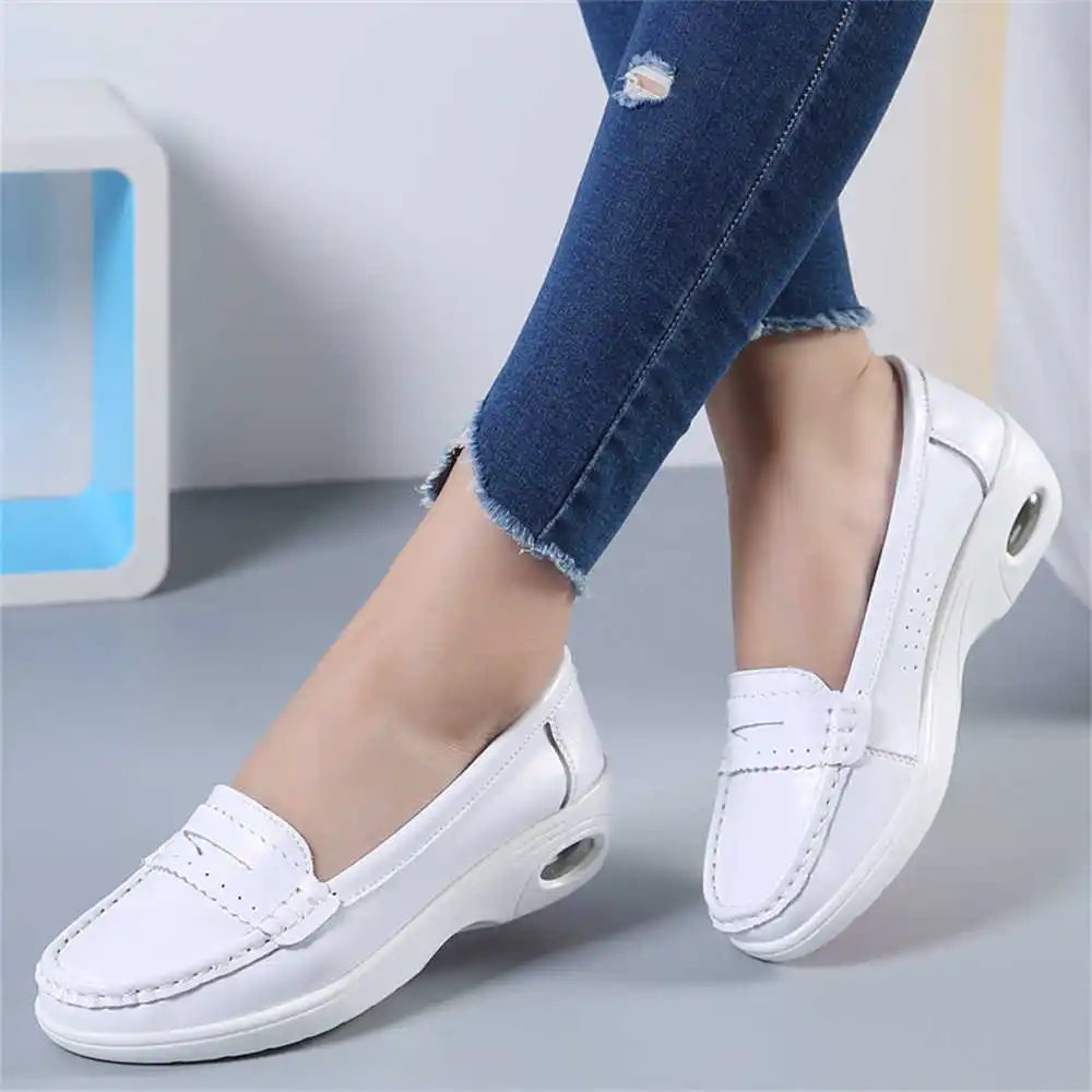Thick Sole Slipon White Traine – Travel Accessories Uk Sale recenzja i cena