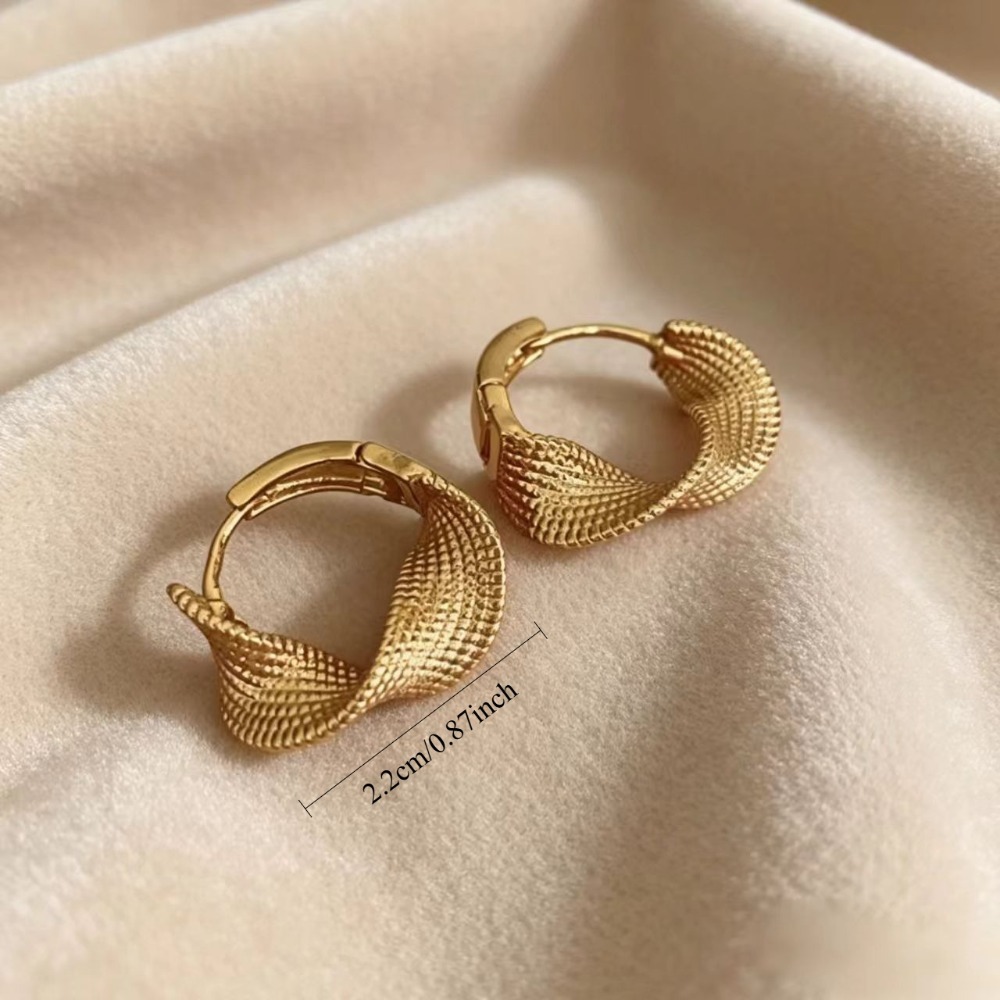 1 Pair of Gold Spiral Clip-On  – Travel Accessories As Gifts recenzja i cena